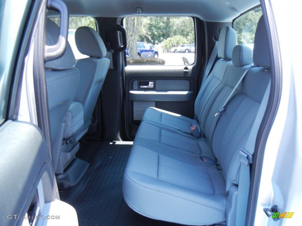 2013 Ford F150 XL SuperCrew Rear Seat Photo #82447637