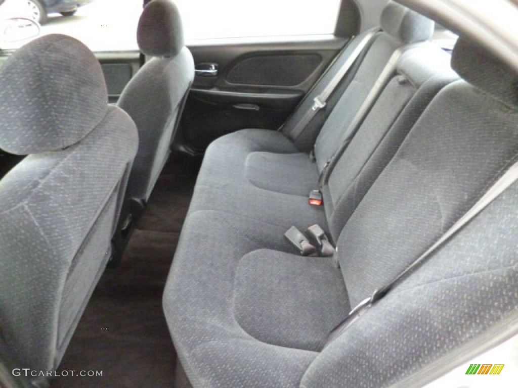 2005 Hyundai Sonata GL Rear Seat Photos
