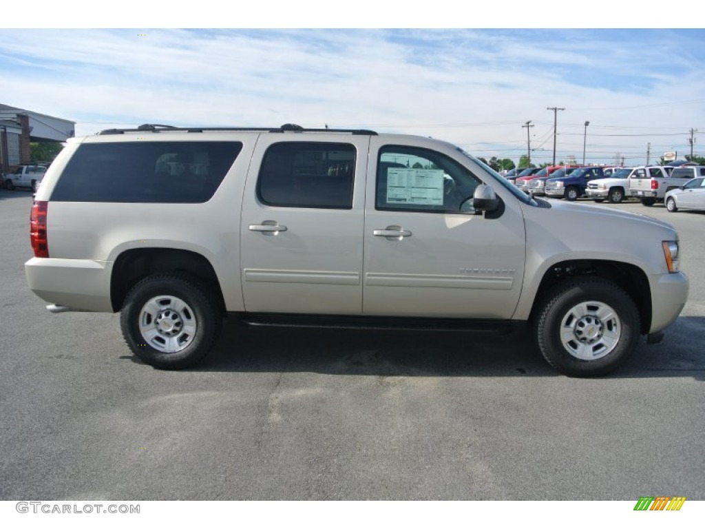 Champagne Silver Metallic 2013 Chevrolet Suburban 2500 LS Exterior Photo #82449880
