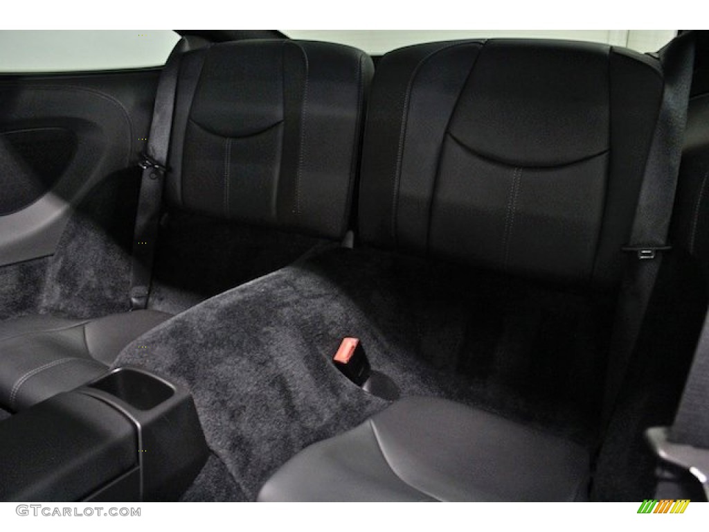 2011 Porsche 911 Turbo S Coupe Rear Seat Photo #82451290