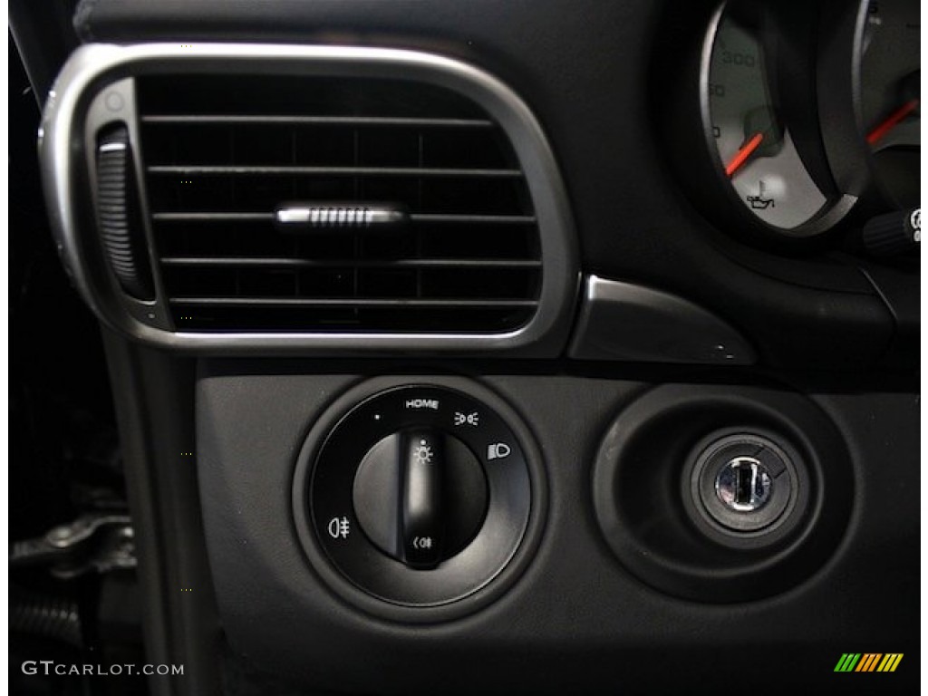 2011 Porsche 911 Turbo S Coupe Controls Photo #82451397