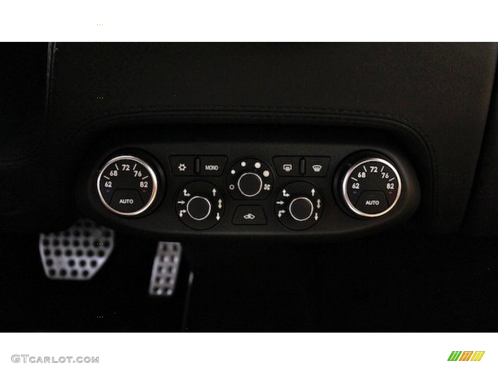 2010 Ferrari 458 Italia Controls Photo #82452956