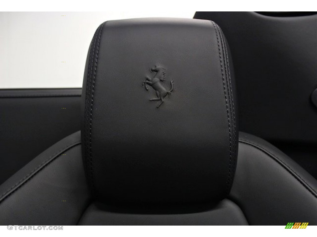 2013 Ferrari 458 Spider Marks and Logos Photo #82454084