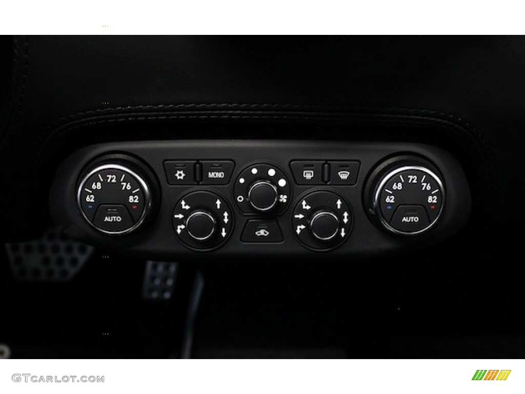 2013 Ferrari 458 Spider Controls Photo #82454398
