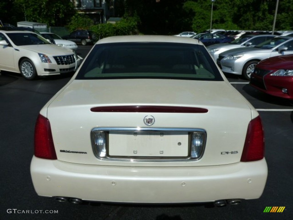 2002 DeVille DHS - White Diamond Pearl / Neutral Shale photo #12