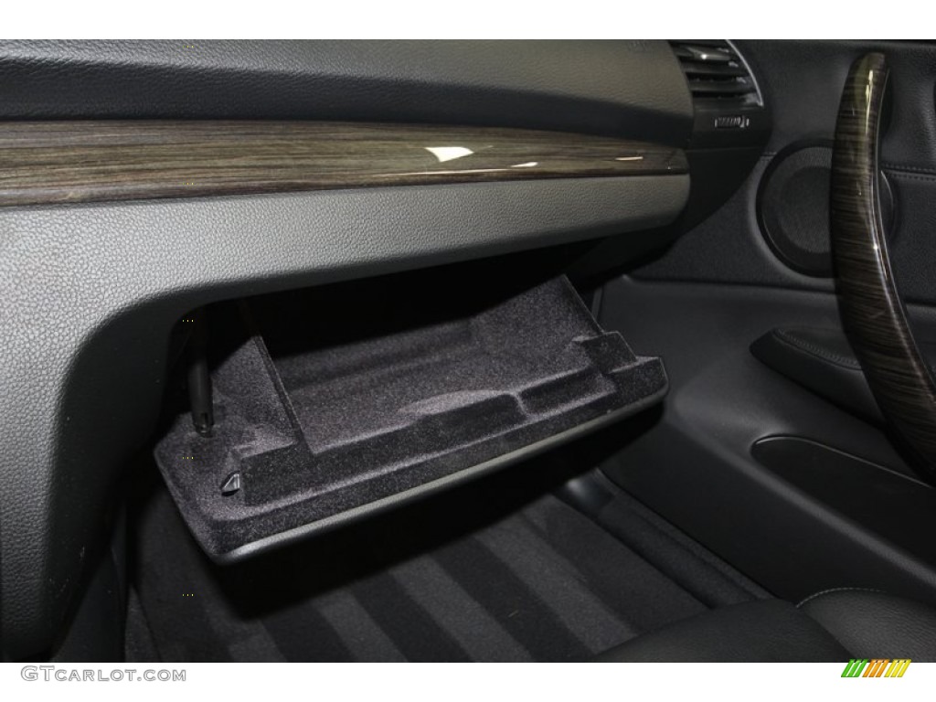 2013 1 Series 128i Coupe - Jet Black / Black photo #19