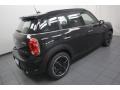 Absolute Black - Cooper S Countryman Photo No. 8