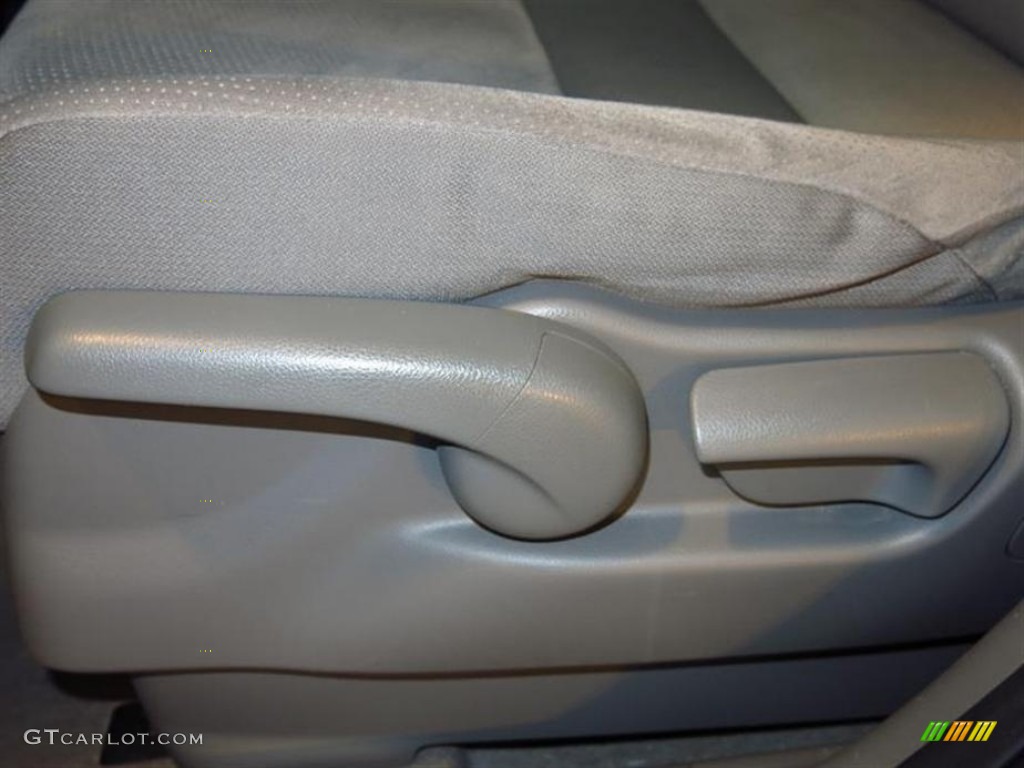 2010 CR-V EX - Taffeta White / Gray photo #17