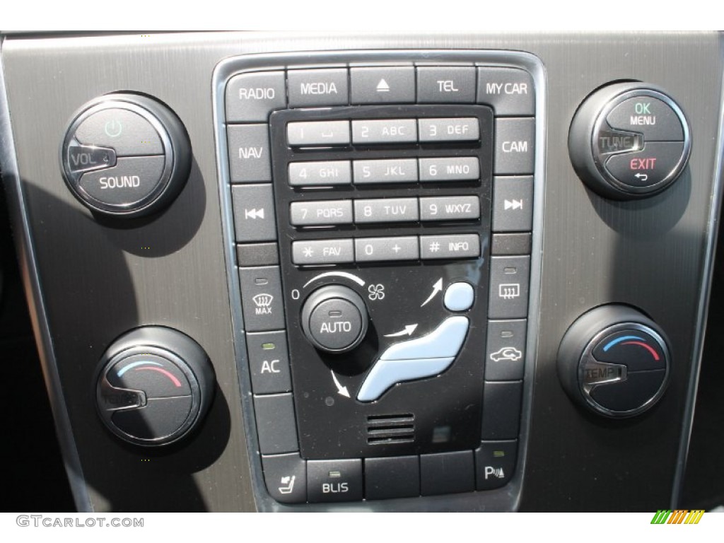 2013 Volvo S60 T5 AWD Controls Photo #82462449