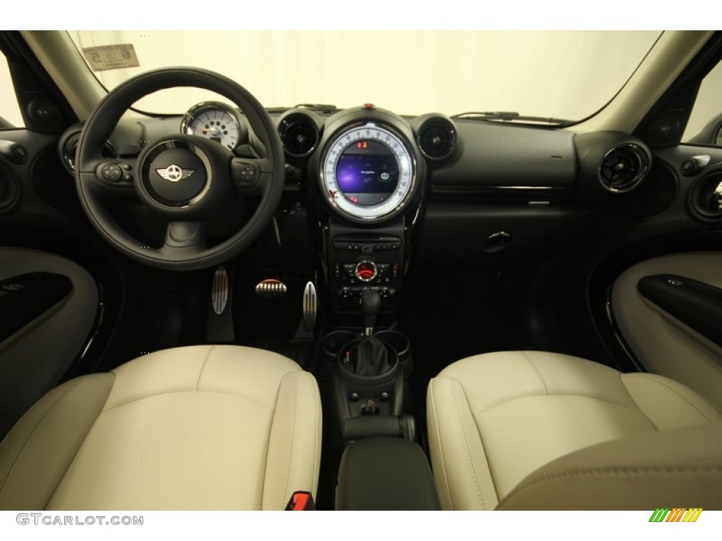 2013 Mini Cooper S Countryman ALL4 AWD Dashboard Photos