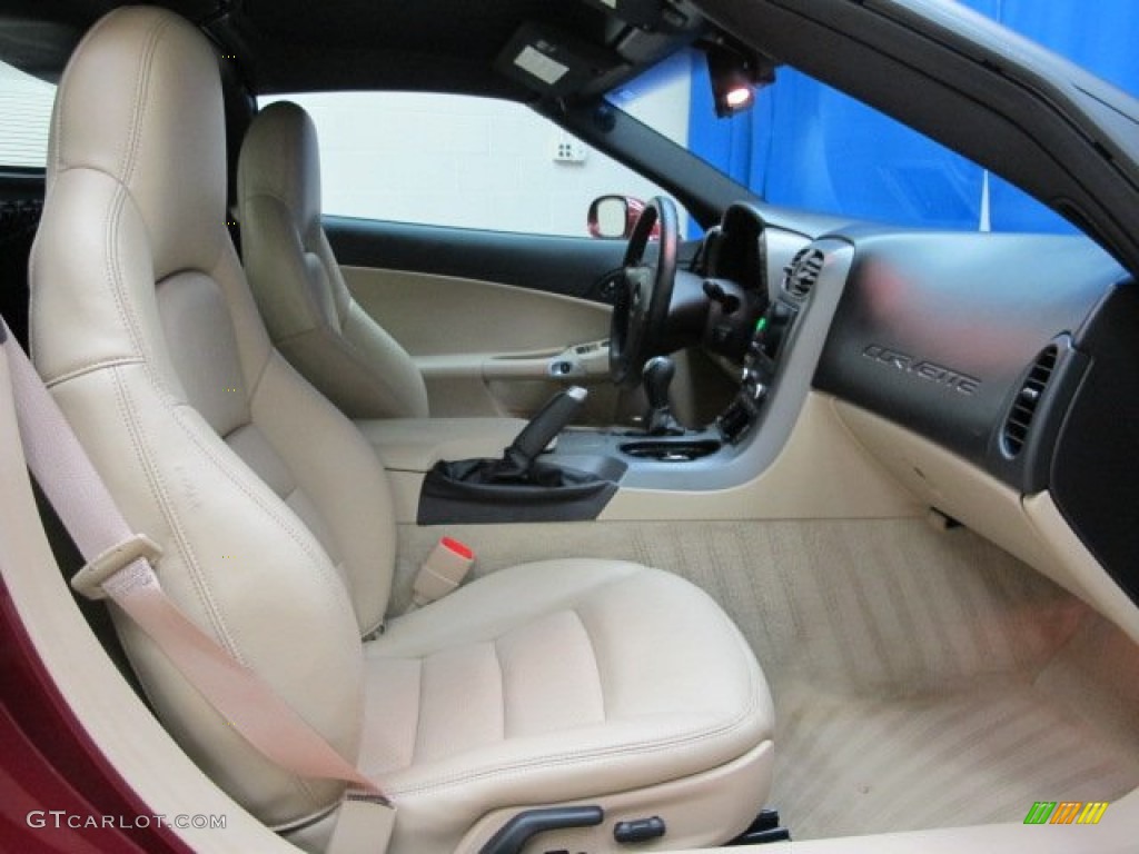 2007 Chevrolet Corvette Coupe Front Seat Photo #82466741