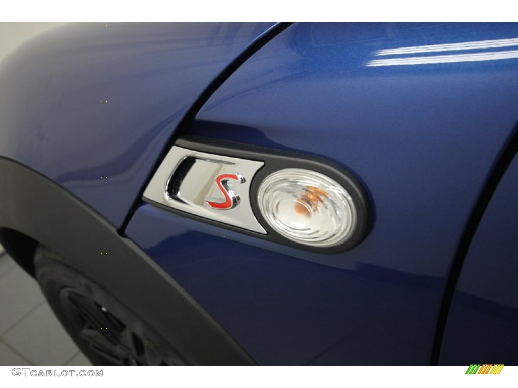 2013 Cooper S Hardtop - Lightning Blue Metallic / Carbon Black photo #26