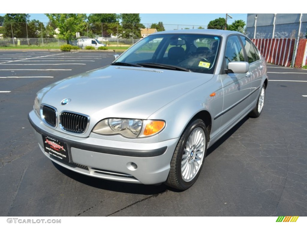 2002 3 Series 330xi Sedan - Titanium Silver Metallic / Black photo #3