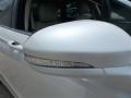 2013 White Platinum Metallic Tri-coat Ford Fusion Hybrid SE  photo #10