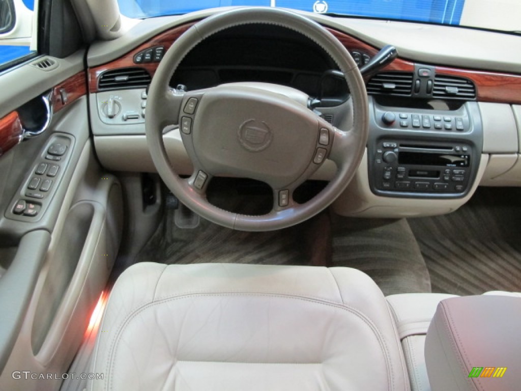 2002 DeVille Sedan - White Diamond Pearl / Neutral Shale photo #22