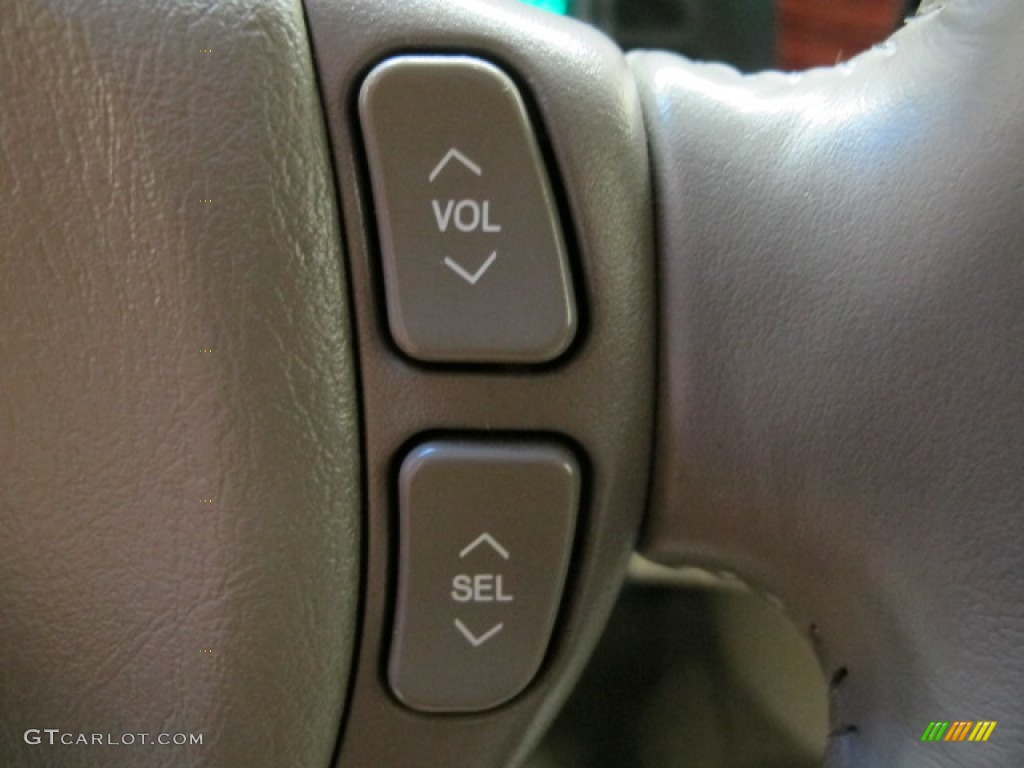 2002 DeVille Sedan - White Diamond Pearl / Neutral Shale photo #30