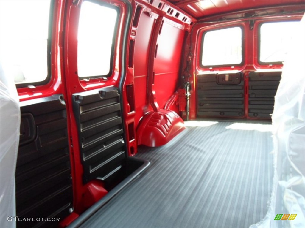 2013 Savana Van 2500 Cargo - Fire Red / Medium Pewter photo #5