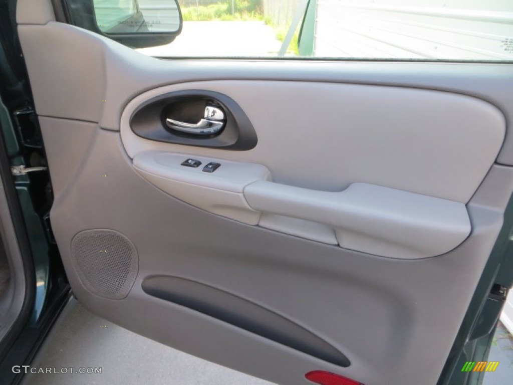 2005 TrailBlazer EXT LS - Emerald Jewel Green Metallic / Light Gray photo #17