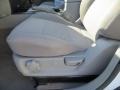 2009 Clear White Kia Sorento LX  photo #31