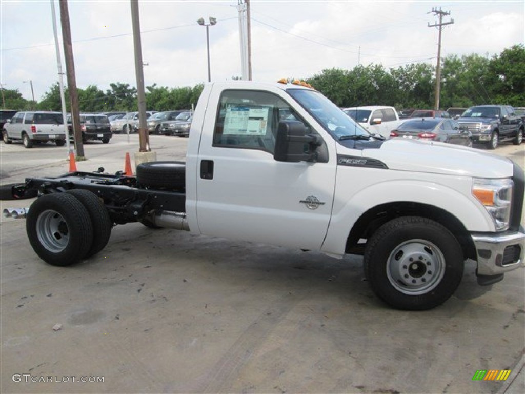 Oxford White 2013 Ford F350 Super Duty XL Regular Cab Dually Chassis Exterior Photo #82475933
