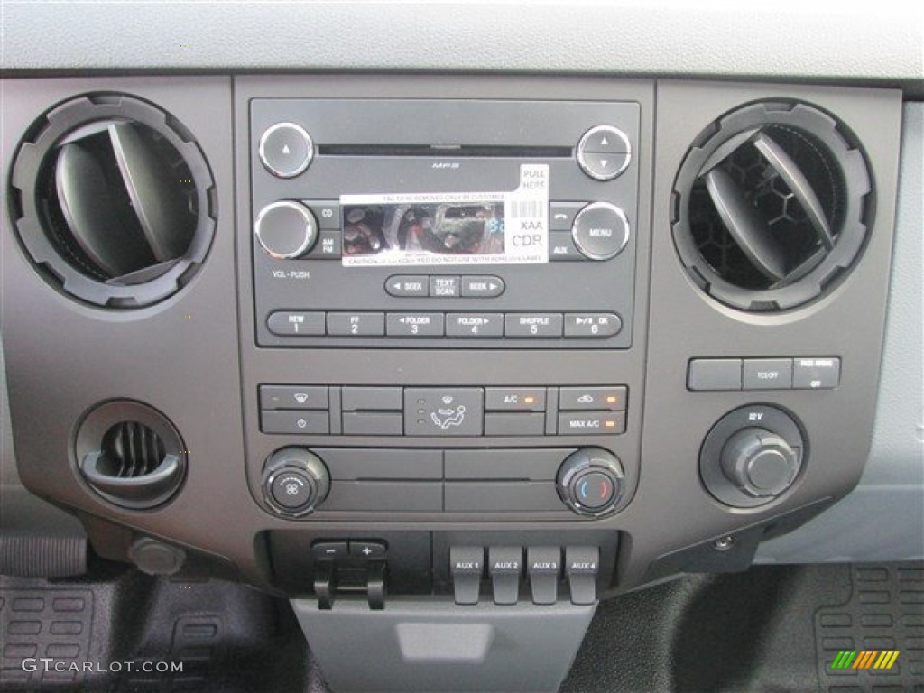 2013 Ford F350 Super Duty XL Regular Cab Dually Chassis Controls Photos