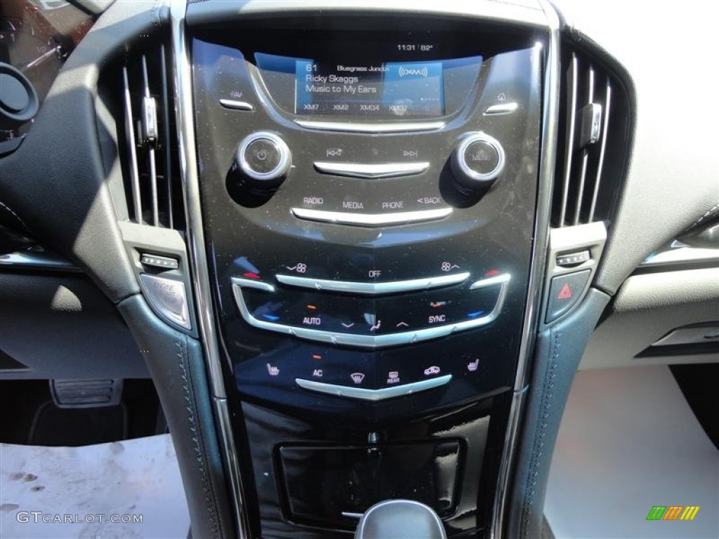 2013 Cadillac ATS 2.5L Controls Photos