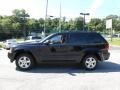 Black - Grand Cherokee Laredo 4x4 Photo No. 4