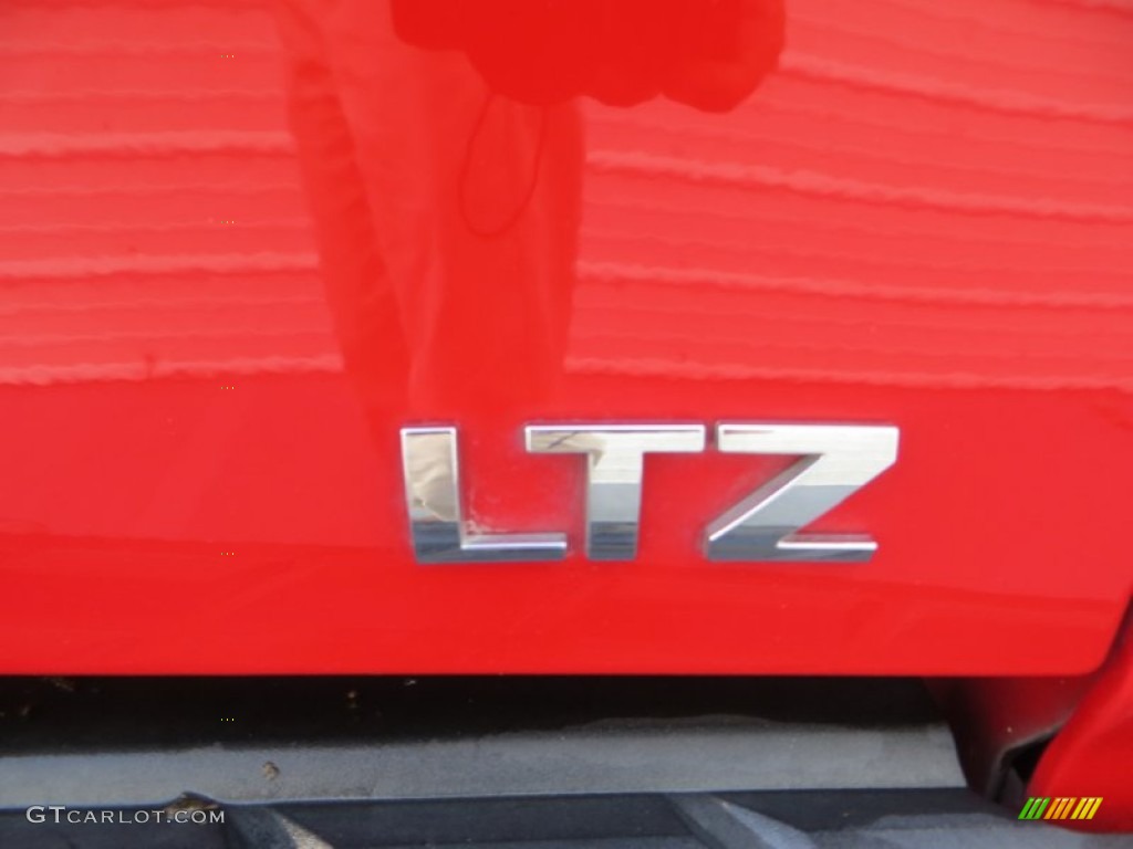 2007 Silverado 1500 LTZ Crew Cab 4x4 - Victory Red / Light Cashmere/Ebony Black photo #18