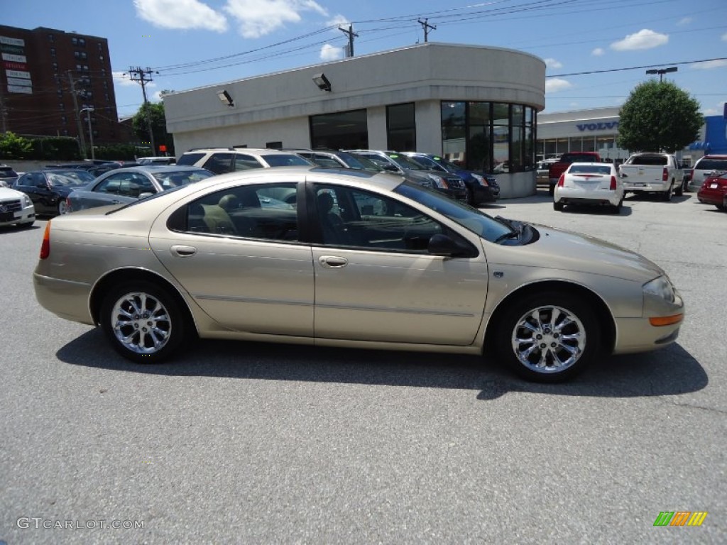 2000 300 M Sedan - Champagne Pearl / Camel/Tan photo #5