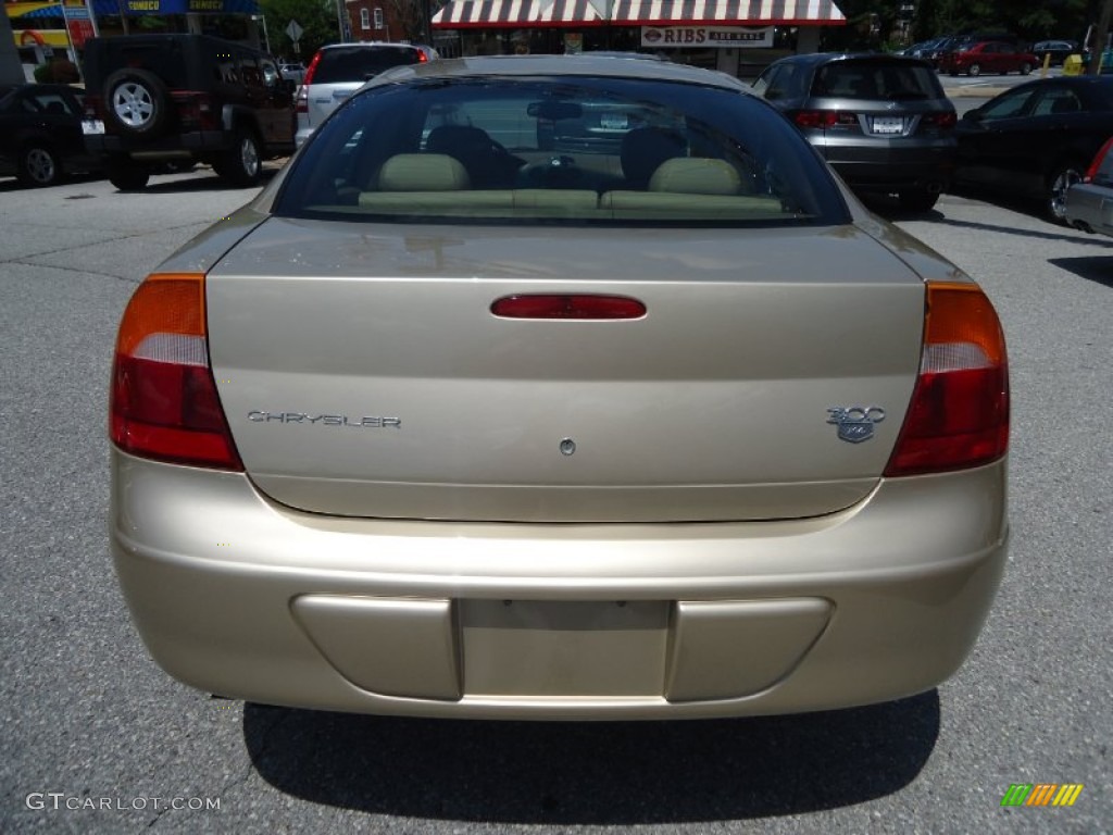 2000 300 M Sedan - Champagne Pearl / Camel/Tan photo #7