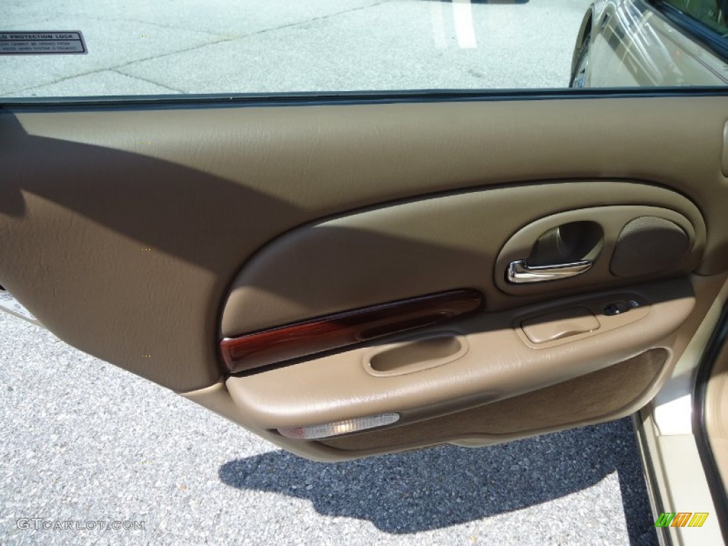 2000 300 M Sedan - Champagne Pearl / Camel/Tan photo #22
