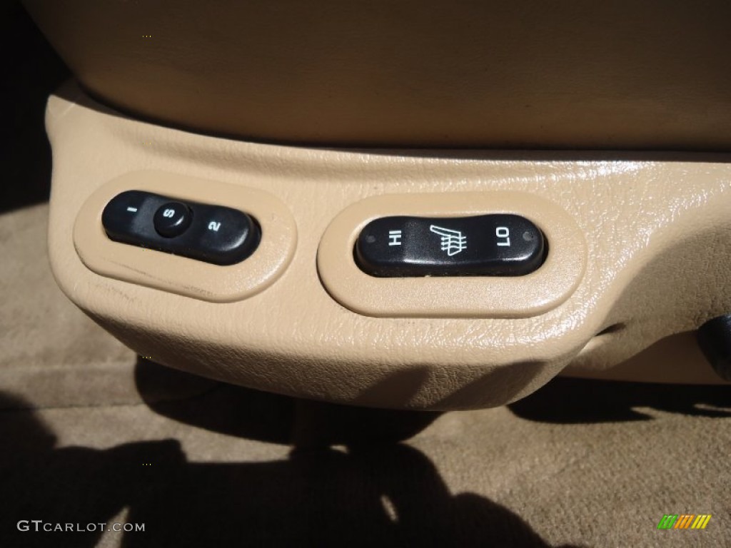 2000 300 M Sedan - Champagne Pearl / Camel/Tan photo #24