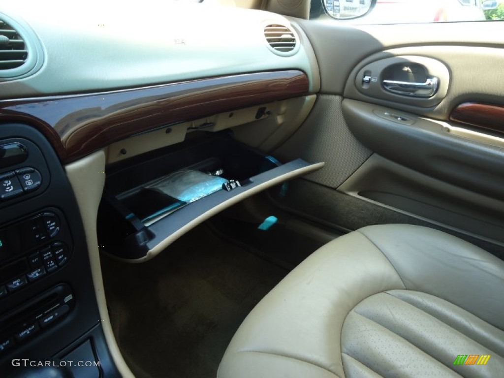 2000 300 M Sedan - Champagne Pearl / Camel/Tan photo #31