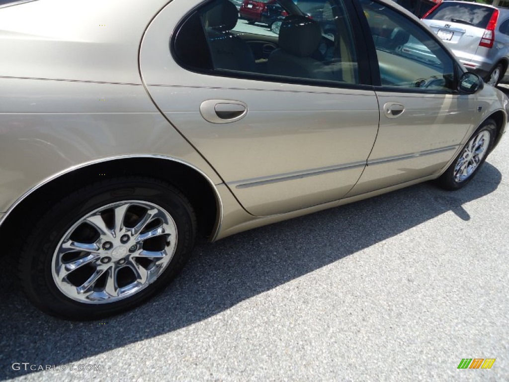 2000 300 M Sedan - Champagne Pearl / Camel/Tan photo #42