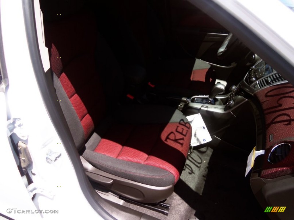 2013 Cruze ECO - Summit White / Jet Black/Sport Red photo #13