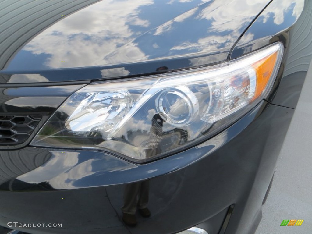 2013 Camry SE - Attitude Black Metallic / Black photo #9