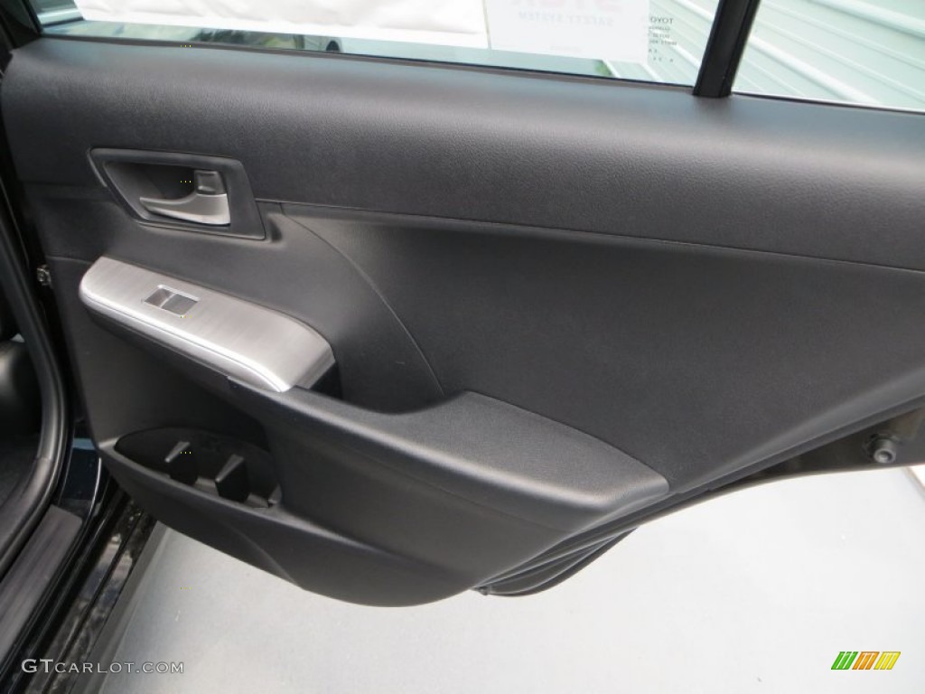 2013 Camry SE - Attitude Black Metallic / Black photo #18