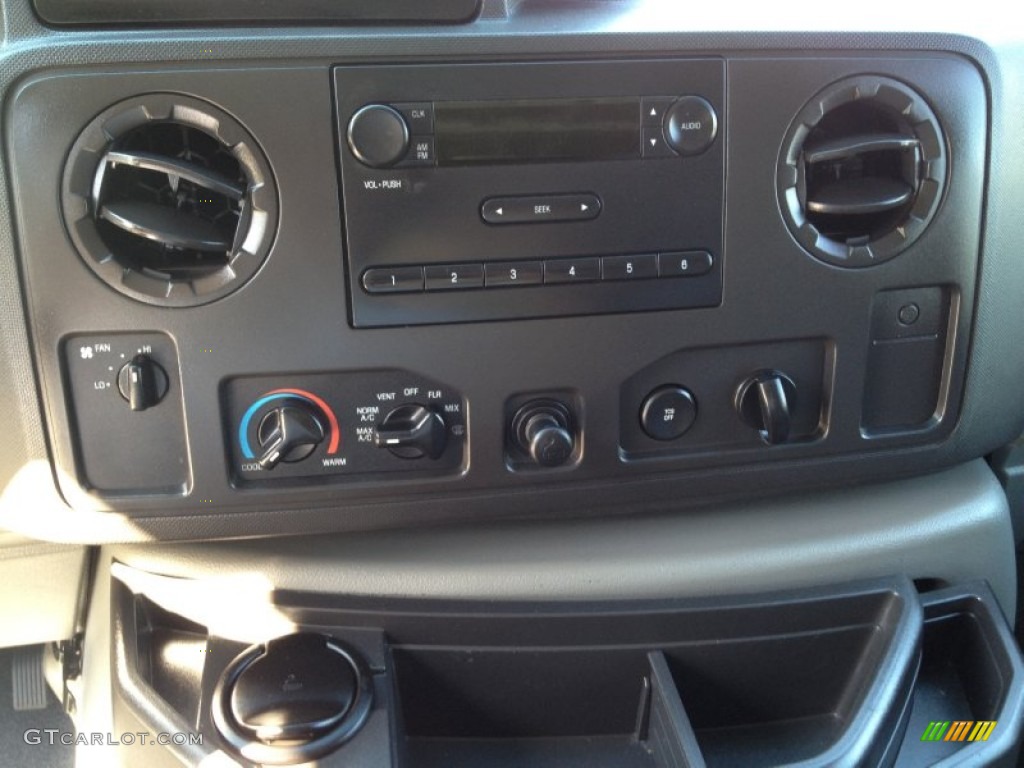 2011 Ford E Series Van E250 Commercial Controls Photos