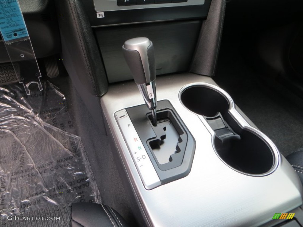 2013 Camry SE - Attitude Black Metallic / Black photo #28