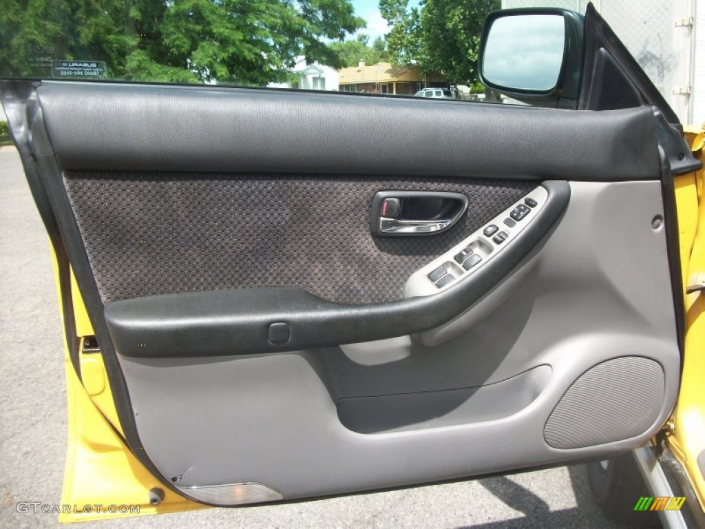 2003 Subaru Baja Sport Gray Door Panel Photo #82483643