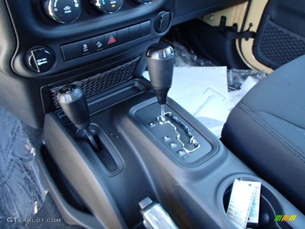 2013 Wrangler Sport 4x4 - Dune Beige / Black photo #18