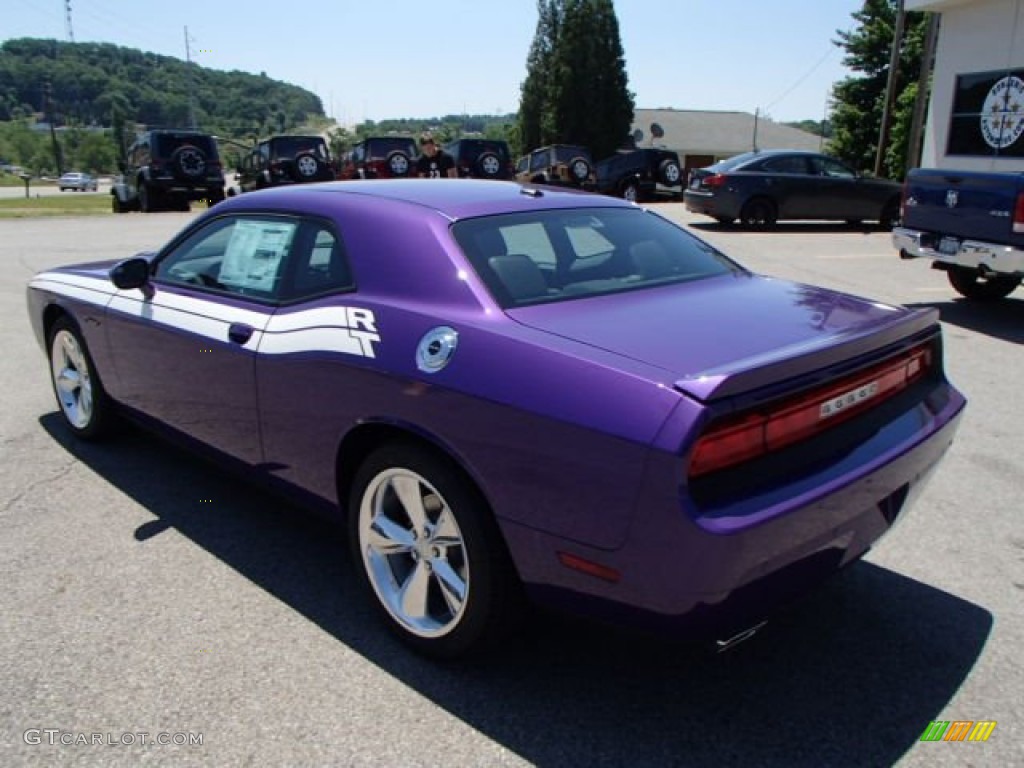 2013 Challenger R/T Classic - Plum Crazy Pearl / Dark Slate Gray photo #8