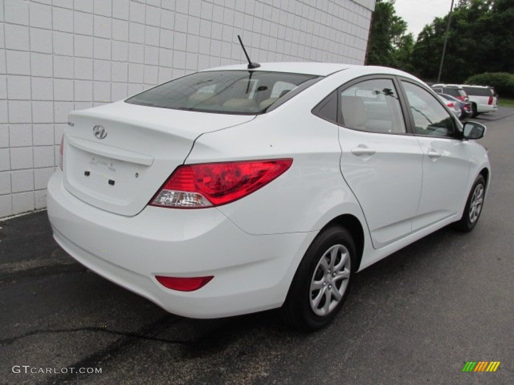 2012 Accent GLS 4 Door - Century White / Beige photo #8