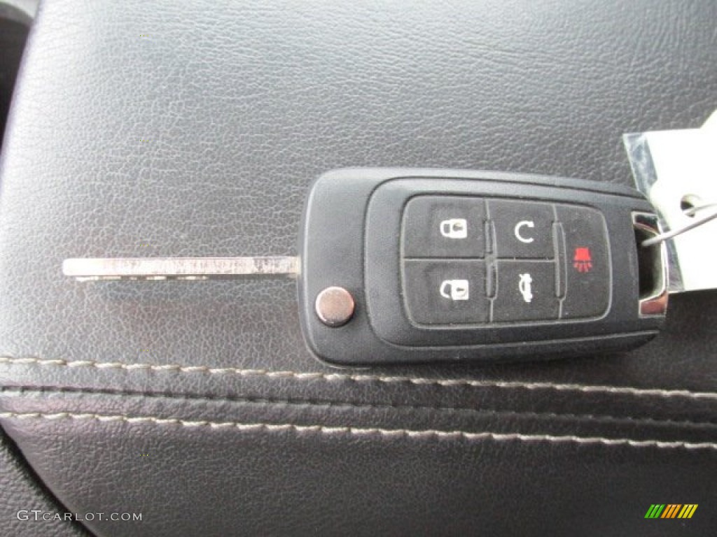 2010 Chevrolet Camaro LT/RS Coupe Keys Photos
