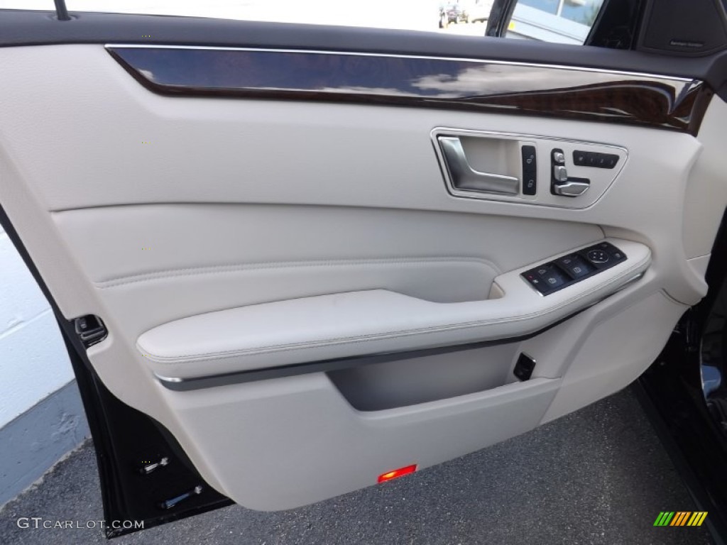 2014 Mercedes-Benz E 350 4Matic Wagon Silk Beige/Espresso Brown Door Panel Photo #82490048