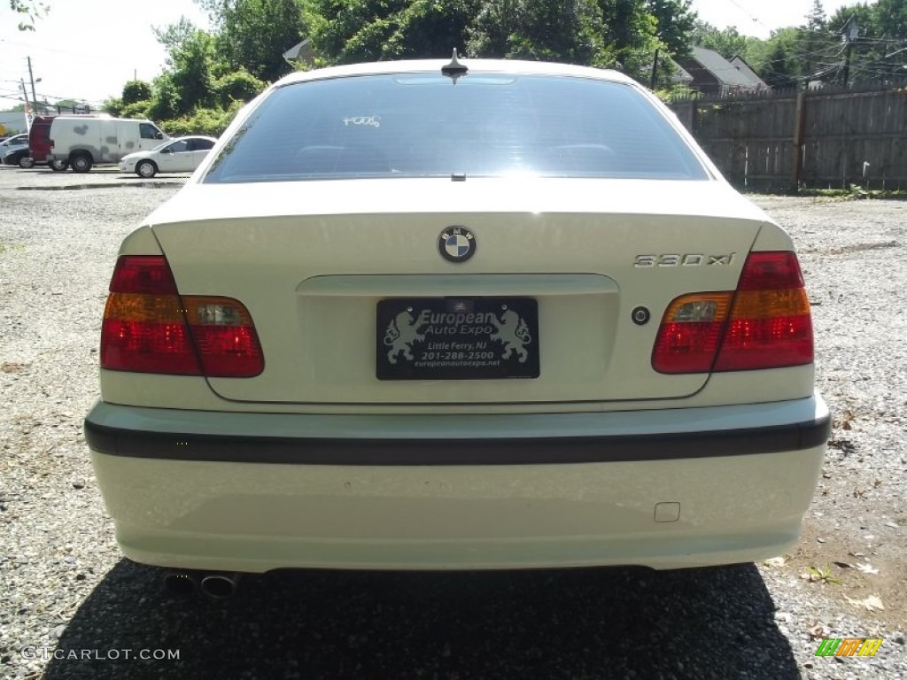 2004 3 Series 330xi Sedan - Alpine White / Grey photo #11