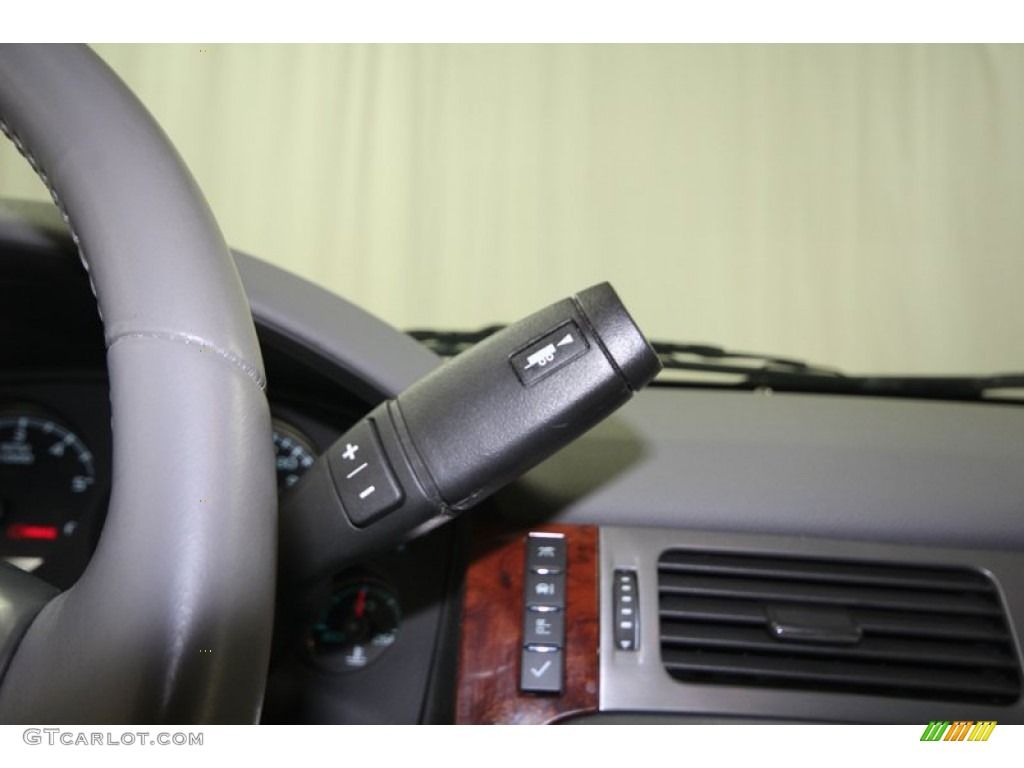 2011 GMC Yukon XL 2500 SLT 6 Speed Automatic Transmission Photo #82492529