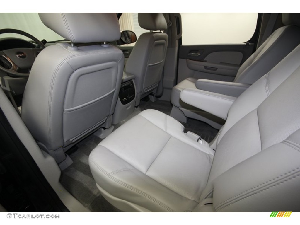 2011 GMC Yukon XL 2500 SLT Rear Seat Photos