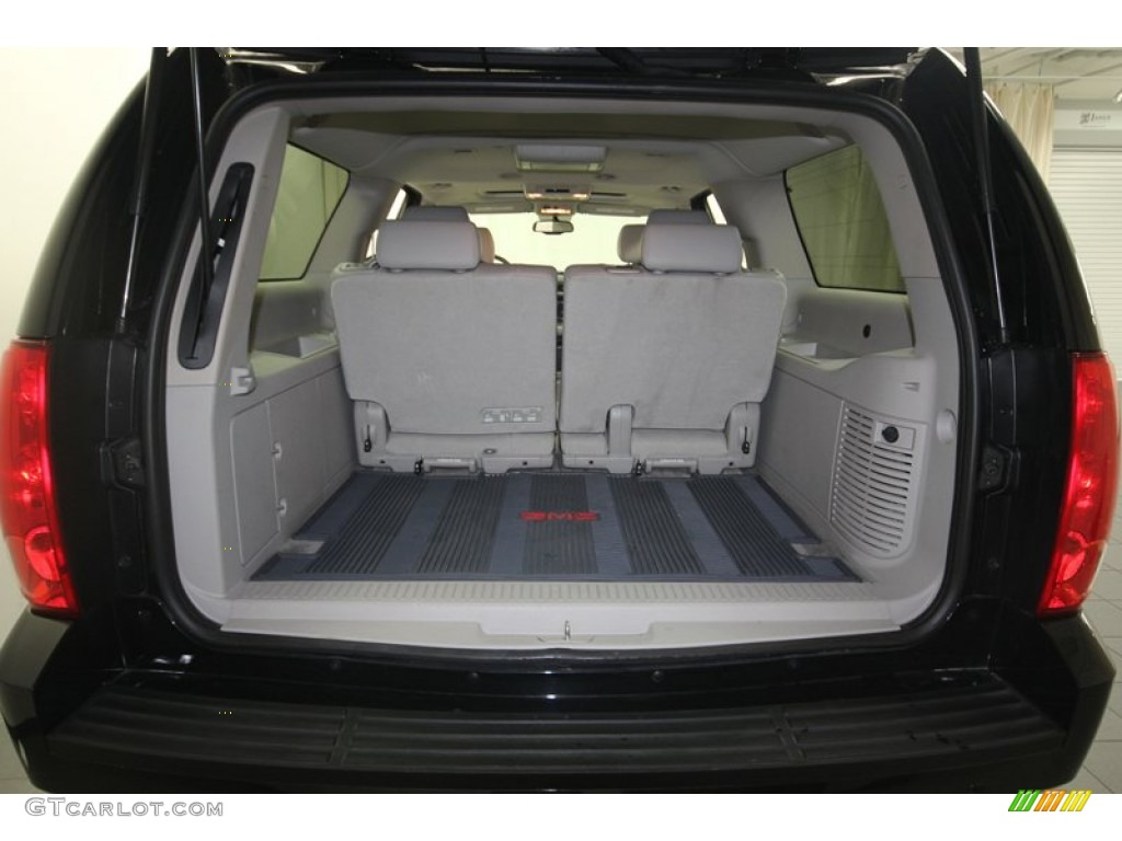 2011 GMC Yukon XL 2500 SLT Trunk Photo #82492658