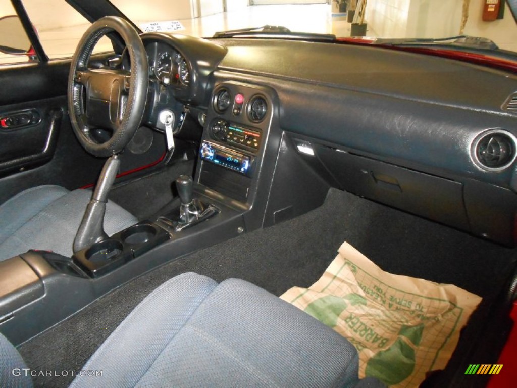 1992 Mazda MX-5 Miata Roadster Black Dashboard Photo #82493861